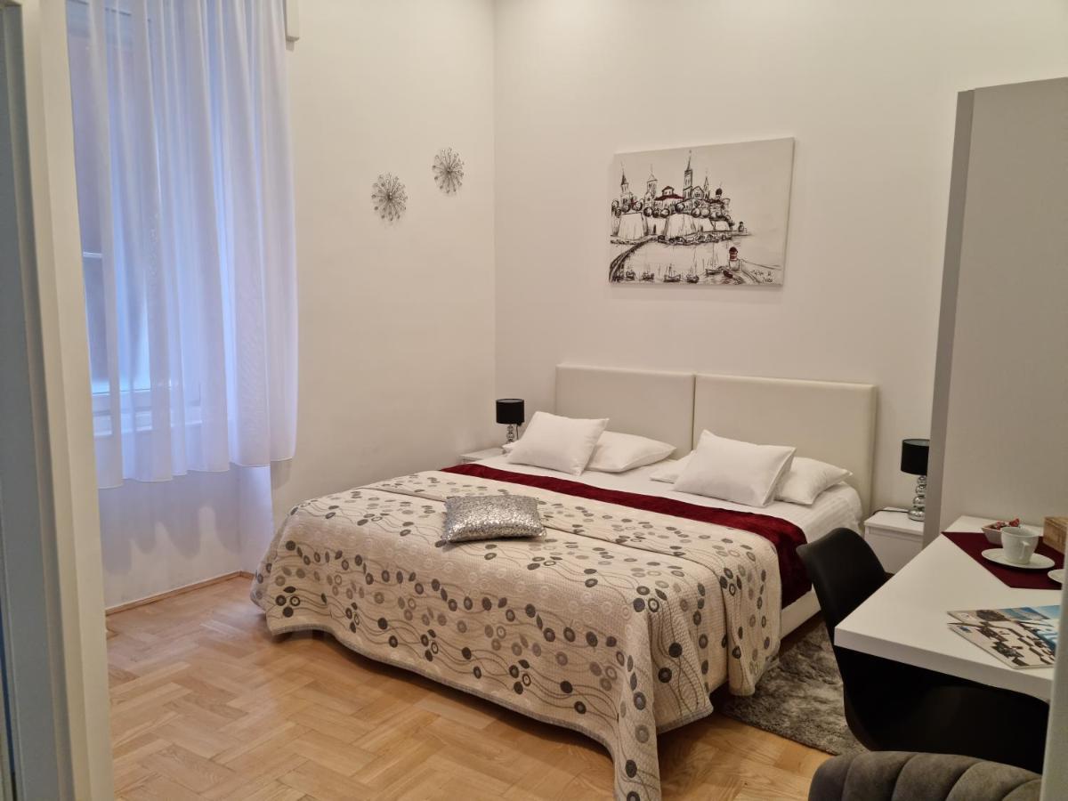 זאדאר Rooms Tisa Old Town מראה חיצוני תמונה