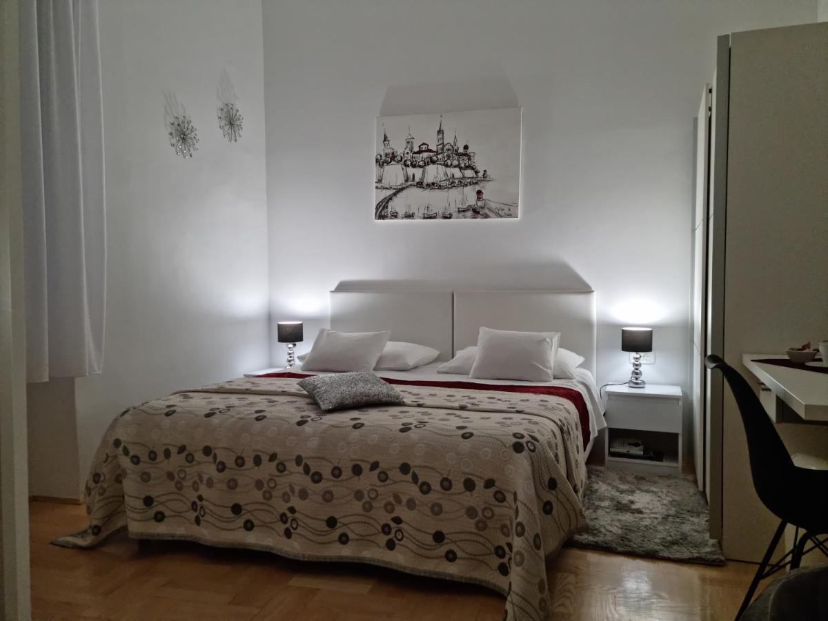 זאדאר Rooms Tisa Old Town מראה חיצוני תמונה