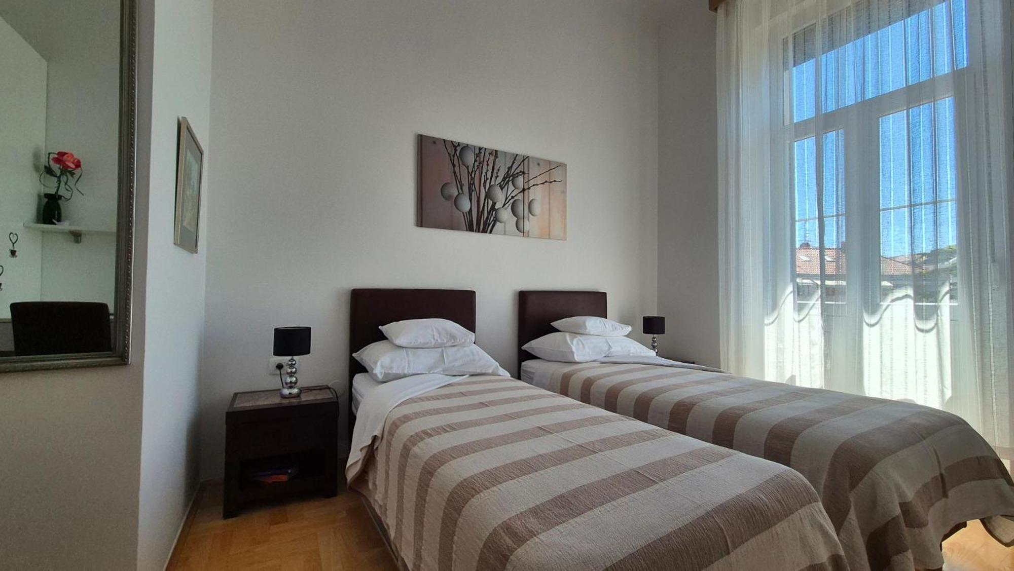 זאדאר Rooms Tisa Old Town מראה חיצוני תמונה