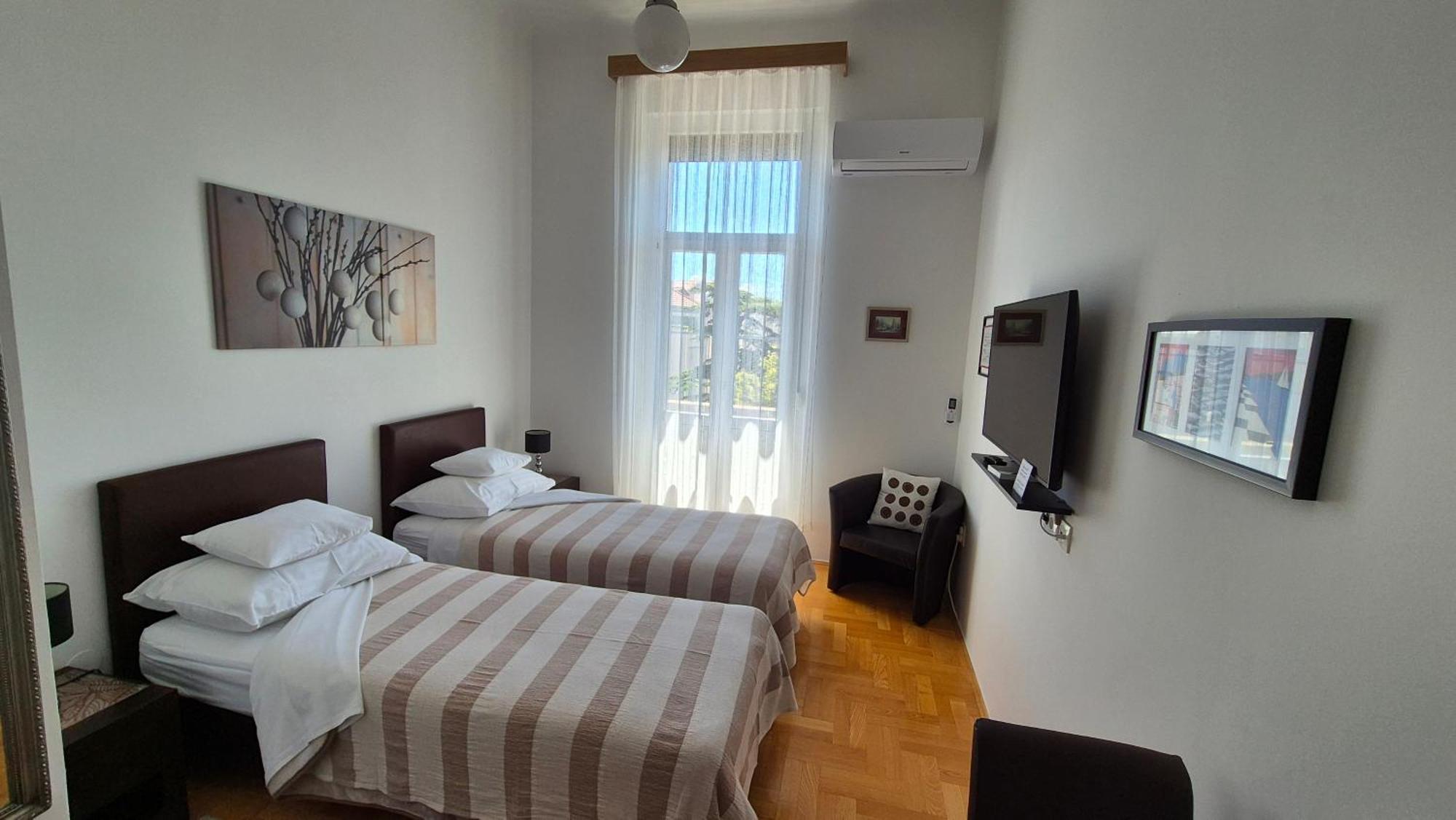 זאדאר Rooms Tisa Old Town מראה חיצוני תמונה