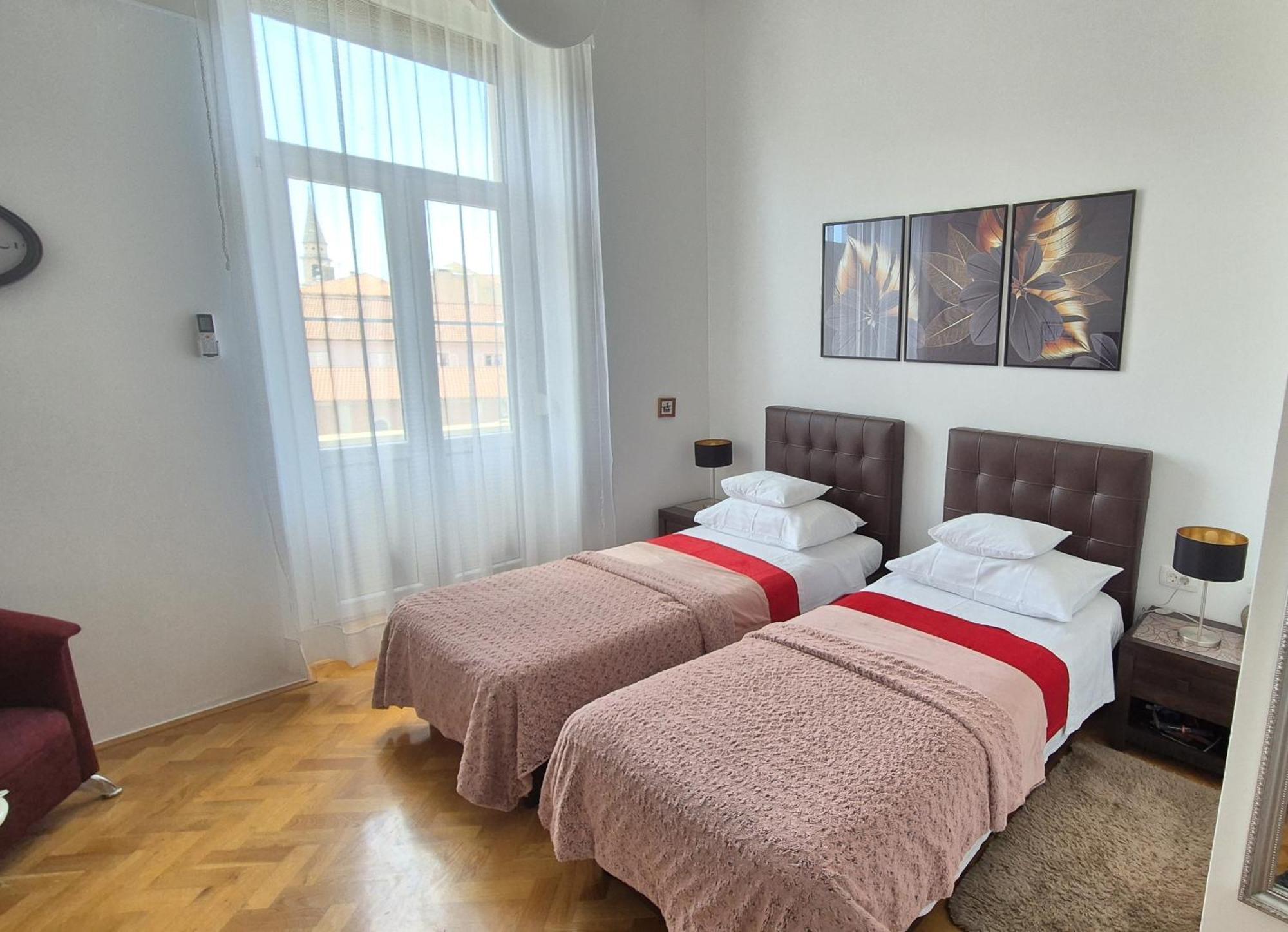 זאדאר Rooms Tisa Old Town מראה חיצוני תמונה